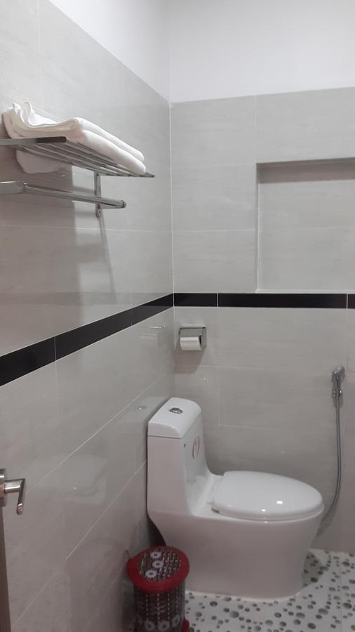 Motel Hoang Gia Long Khanh Exterior photo