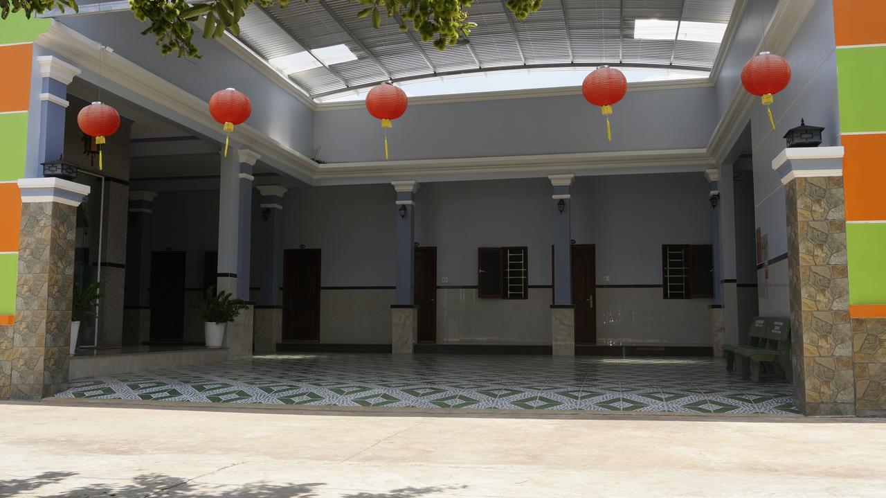 Motel Hoang Gia Long Khanh Exterior photo